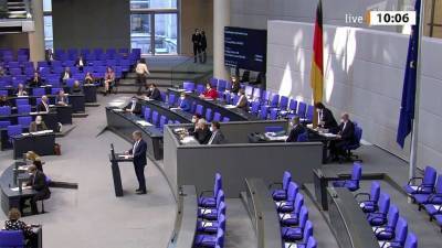 Депутаты Бундестага заработали на пандемии коронавируса и попали в коррупционный скандал