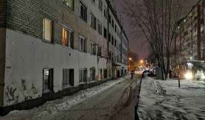 В здании на улице Ставропольской тюменские специалисты выявили критические дефекты