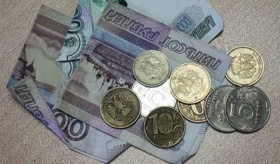 Минтруд предложил увеличить с апреля социальные пенсии до 10 183 рублей
