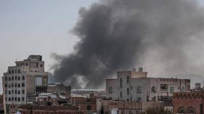 Йемен: 80 погибших после пожара в лагере для беженцев