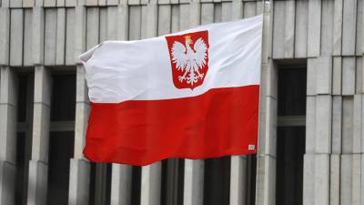 Польша обвинила генконсула РФ в распространении COVID-19