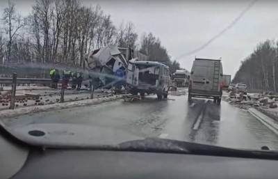 В жестком ДТП на трассе М1 пострадал житель Смоленской области