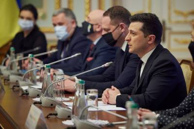 Зеленский вспомнил о предвыборной программе: какие законопроекты рассмотрят в ближайшее время