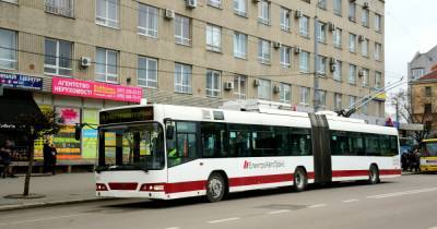 В Ивано-Франковске с завтрашнего дня из-за "красной зоны" карантина останавливаются троллейбусы