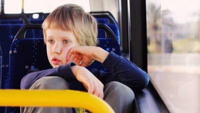 В Госдуме предложили ввести штраф за высадку детей-безбилетников из транспорта