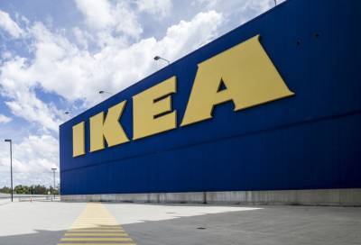 IKEA начнет продавать мягкую игрушку по эскизу юного художника из Петербурга