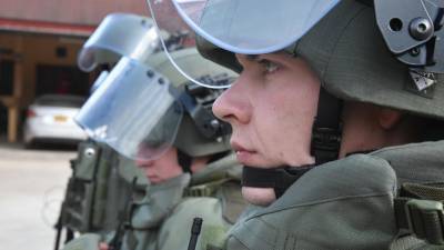 Правоохранители проверяют 11 школ в Томске после сообщений о минировании