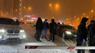В Екатеринбурге разгорелся скандал из-за платной парковки