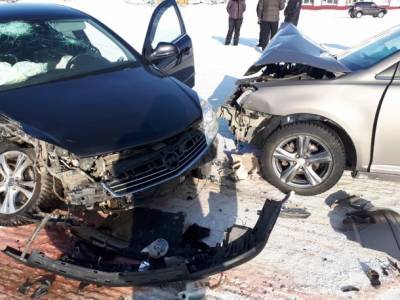 В Сосногорске в столкновении иномарок пострадали два человека