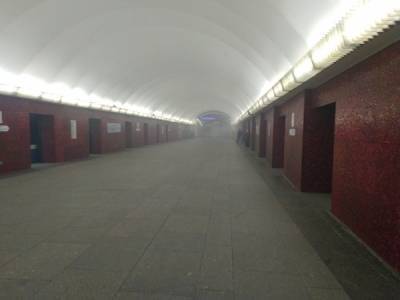 ЧП в метро Петербурга: движение частично остановлено, закрыты несколько станций