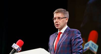 "Спутник V" должен быть доступен в Латвии: Ушаков призвал думать о здоровье людей