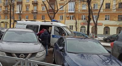 Списали 200 тысяч за "да" по телефону: полицейский из Ярославля раскрыл хитрую схему мошенников