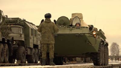 Танкисты ЦВО "уничтожили" противника и отработали "танковую карусель" в Кемерово
