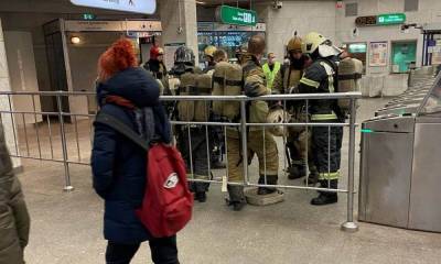 Пожар в питерском метро: пассажиры эвакуированы