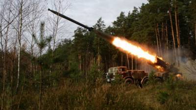 Россия передала Белоруссии первую партию управляемых ракет "Атака"