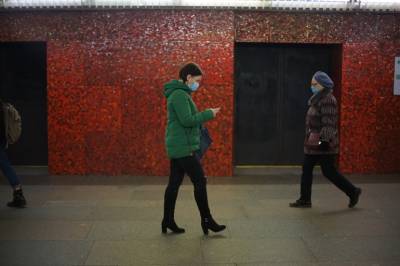 Движение на зеленой линии метро в Петербурге полностью восстановили