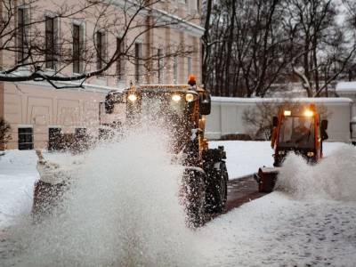 В Петербурге проходят обыски по делу об уборке снега в городе