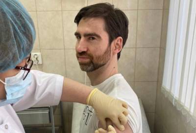 На личном примере: Дмитрий Ялов завершил вакцинацию препаратом от коронавируса «Спутник V»