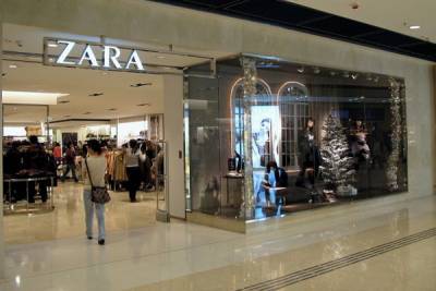 Чистая прибыль владельца Zara упала на 70%