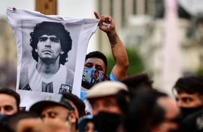 В Аргентине демонстранты требуют расследования смерти Марадоны