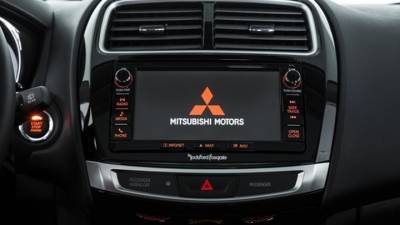 Mitsubishi переходит на продажу моделей Renault под своим брендом
