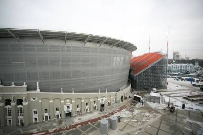 Вице-мэр Екатеринбурга назвал «уникальной» архитектурой временные трибуны стадиона
