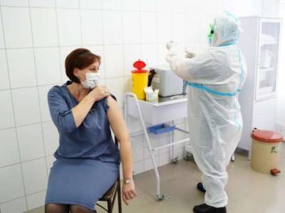 Количество вакцинированных в Украине приблизилась к 30 тысячам
