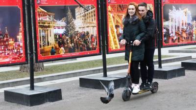 Власти Москвы назвали число рекламных щитов на столичных улицах