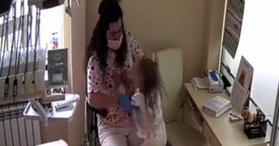 Дело стоматолога из Ровно, которая била детей головой о кушетку, направили в суд