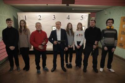 Михаил Романов посетил стрелковый клуб «Вымпел» в Купчино и встретился с молодежью