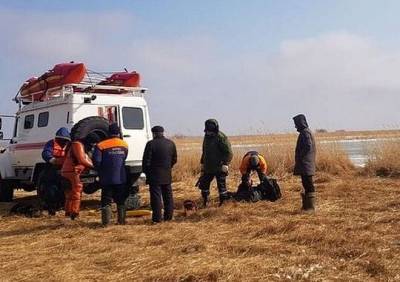 Опубликованы подробности гибели пяти человек, провалившихся на машине под лед в Приморье