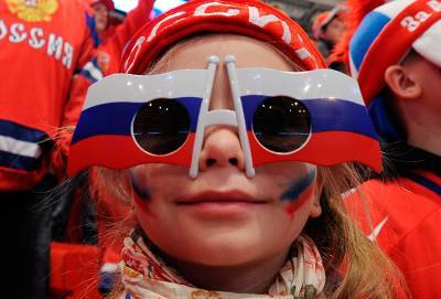 «Для поднятия патриотизма»: в московской школе показали видео, где Россия «откусывает» куски от Украины, Грузии и стран Балтии