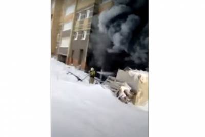 Йошкаролинец снял видео пожара в жилом доме в Мышино