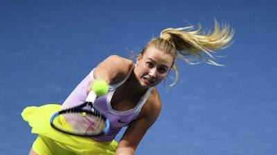Потапова проиграла Крейчиковой в четвертьфинале турнира WTA в Дубае