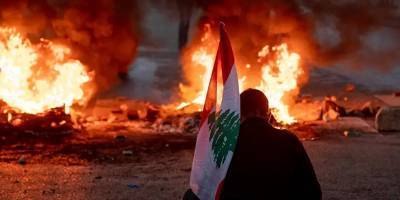 Ливан в огне: крах национальной валюты вывел тысячи людей на улицы