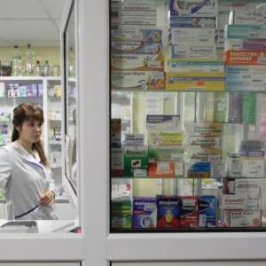 В Украине могут запретить продавать лекарства детям