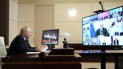 Путин призвал российский бизнес инвестировать внутри страны