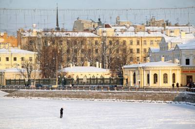 В пятницу петербуржцев ждёт снег и метель