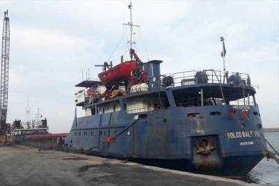 У берегов Румынии затонуло судно с украинцами на борту