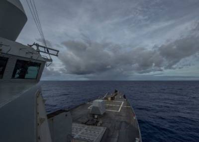 США вновь разгневали Китай у берегов Тайваня «обычным прохождением» эсминца