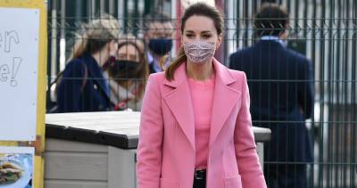 Кейт Миддлтон покорила изящным образом в розовом пальто: фото нового выхода