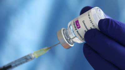 Дания отказалась от вакцины AstraZeneca из-за образования у пациентов тромбов
