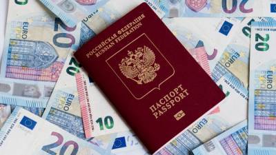 Эксперты оценили вероятность введения ковид-паспортов в России