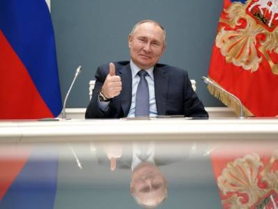 «Лучше в дом»: Путин призвал бизнес не вывозить деньги из страны