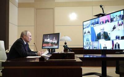 Путин призвал российскх бизнесменов вкладывать средства «в дом»: «Так спокойнее и надежнее»