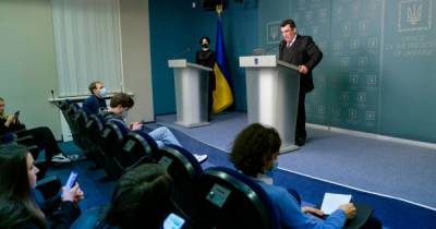 Данилов намекнул на возможность введения санкций в отношении Коломойского