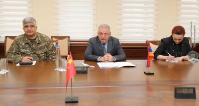 Министр обороны Армении и посол КНР обсудили перспективы сотрудничества и проблемы региона