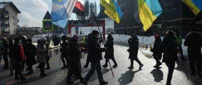 Предприниматели заблокировали въезд на курорт «Буковель», требуя справедливости