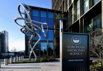Фармрегулятор ЕС рекомендовал продолжить использование вакцины AstraZeneca