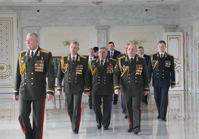 Александр Лукашенко - Андрей Жук - Лукашенко провел кадровые изменения в руководстве белорусской армии - lenta.ua - Назначения